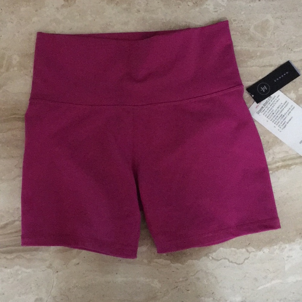 Size 6 Lululemon shorts